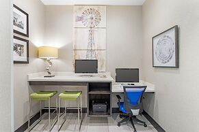 Best Western Plus Waller Hotel