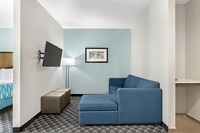 Best Western Plus Waller Hotel