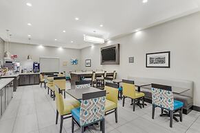 Best Western Plus Waller Hotel