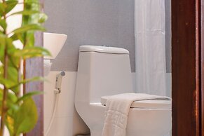 Veranda Suites and Restaurant