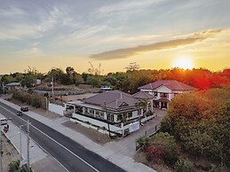 Veranda Suites and Restaurant