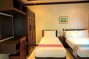 Veranda Suites and Restaurant