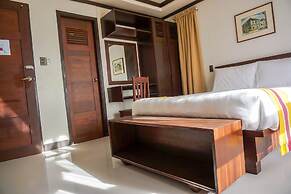 Veranda Suites and Restaurant