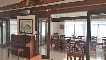 Veranda Suites and Restaurant