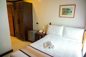Veranda Suites and Restaurant