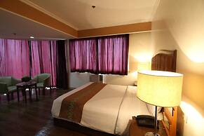 EON Centennial Plaza Hotel