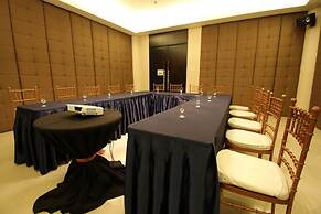 EON Centennial Plaza Hotel