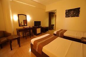 EON Centennial Plaza Hotel