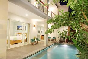 Apple Suite Apartment