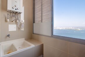 Adlas Condo by the Beach