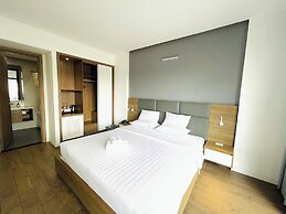 Royal Dragon Boutique Hotel