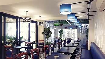 Royal Dragon Boutique Hotel