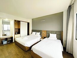 Royal Dragon Boutique Hotel