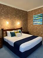 Coastal Waters Motor Inn