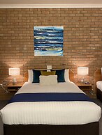 Coastal Waters Motor Inn