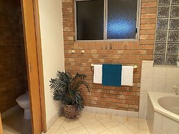 Coastal Waters Motor Inn