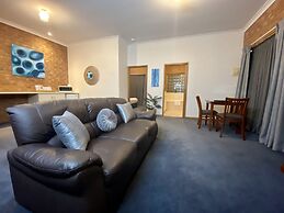 Coastal Waters Motor Inn