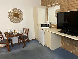 Coastal Waters Motor Inn