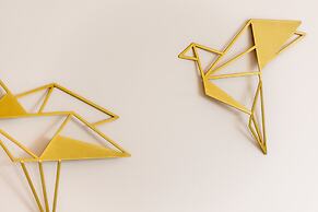 Stylish Apartment with Cozy Vibes by Sea N Rent