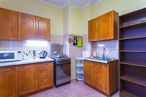 Apartment on Budapeshtskaya 7