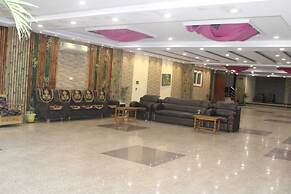 Hotel Sarweshwary
