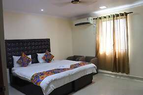 Hotel Sarweshwary