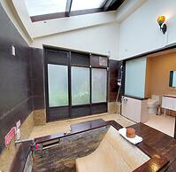 Yanmin Hot Spring Resort