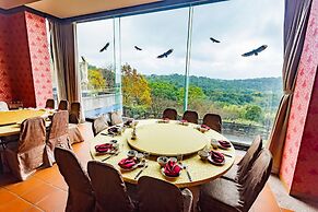 Yanmin Hot Spring Resort