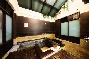 Yanmin Hot Spring Resort