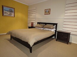 Central Holiday House at 29 Church in Cowes