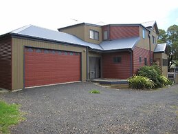 Central Holiday House at 29 Church in Cowes
