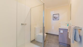 Thompson Avenue Apartments - 3