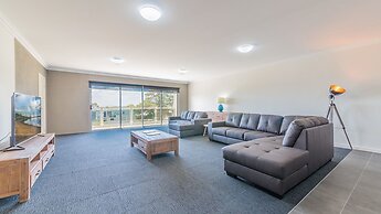 Thompson Avenue Apartments - 3