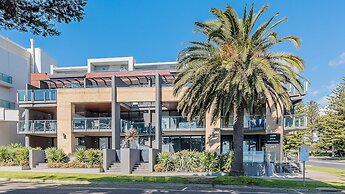 C-Scape by the Sea No.9