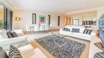 C-Scape by the Sea No.9