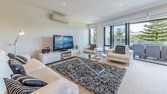 C-Scape by the Sea No.9