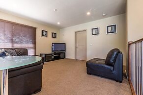 Broadwater By The Beach - With Heated Outdoor Spa