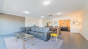 Thompson Avenue Apartments No.2