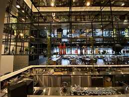 Quentin XL Potsdamer Platz Hotel