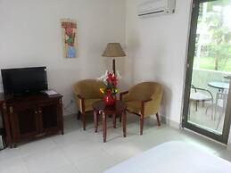 Oceanic Bay Hotel & Resort