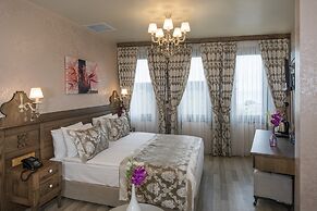 Perapolis Hotel