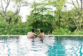 Treeline Urban Resort