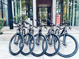 Treeline Urban Resort