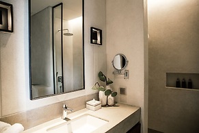 Treeline Urban Resort