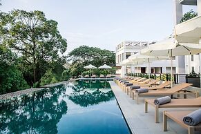 Treeline Urban Resort