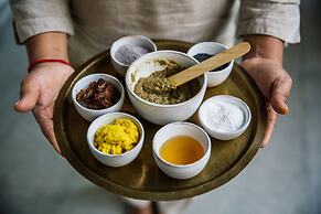 Treeline Urban Resort