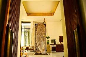 Treeline Urban Resort