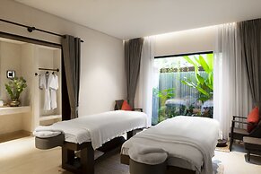 Treeline Urban Resort