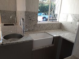 2 Bedroom Executive & Holiday Suburban Home