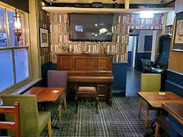 The Queens Arms Hotel